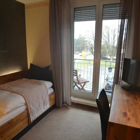 מלון Art - Pizzeria Restaurant 3*