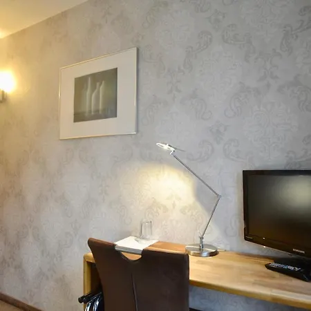 מלון Art - Pizzeria Restaurant 3*