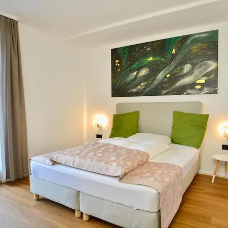 Art - Pizzeria Restaurant 3*