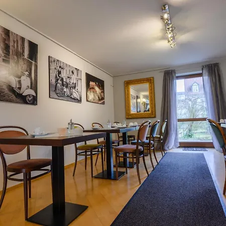 Art Weingarten - Pizzeria Restaurant Hotel Weingarten (Wuerttemberg)